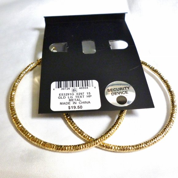 INC Hoop Earrings Textured Gold Plate 2 1/2" New On Card Perfect MSP $19.50 - Picture 2 of 3